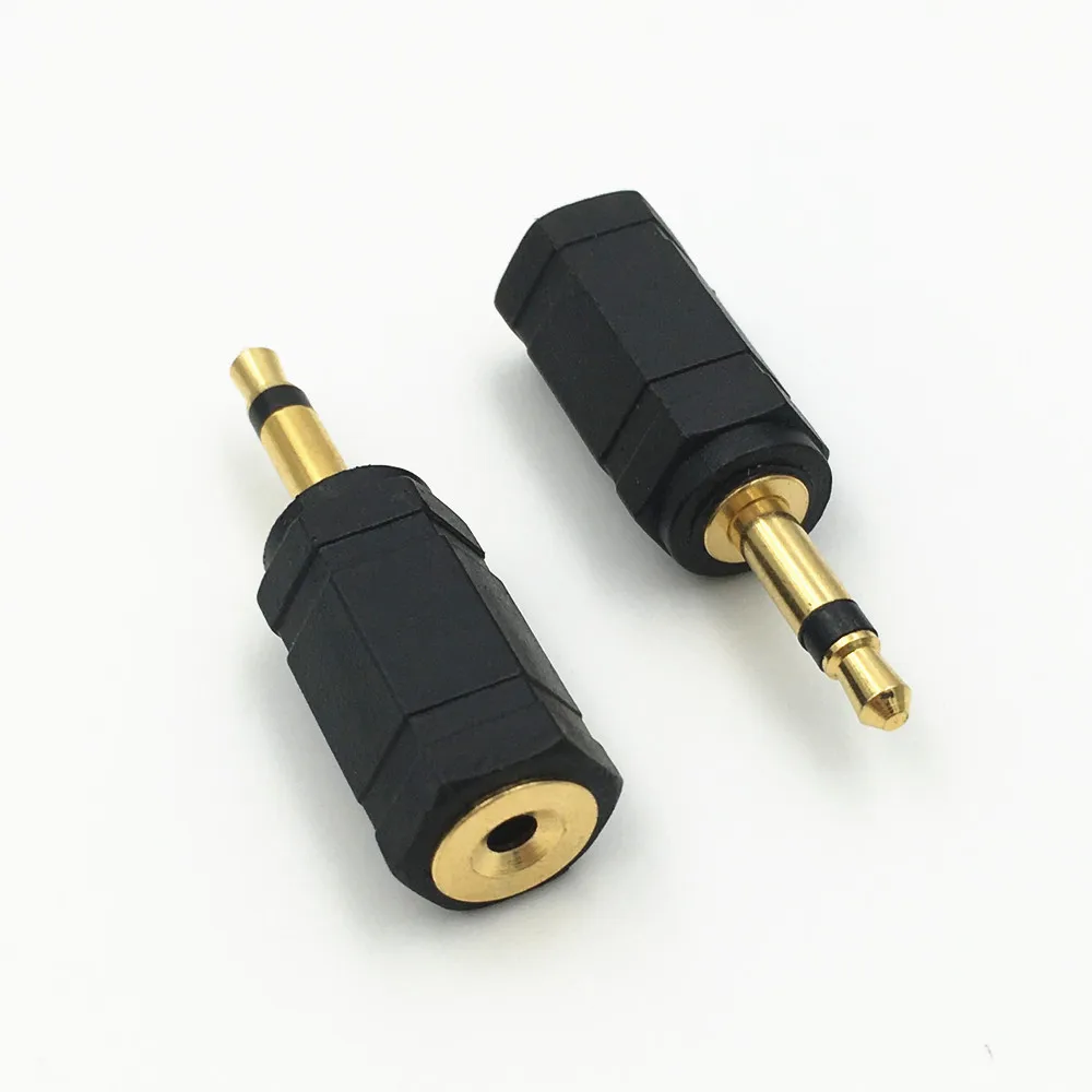 Kullatud 3,5 mm Isane 2,5 mm Female Mono Audio Adapter: Kõrvaklappide Pesa Converter